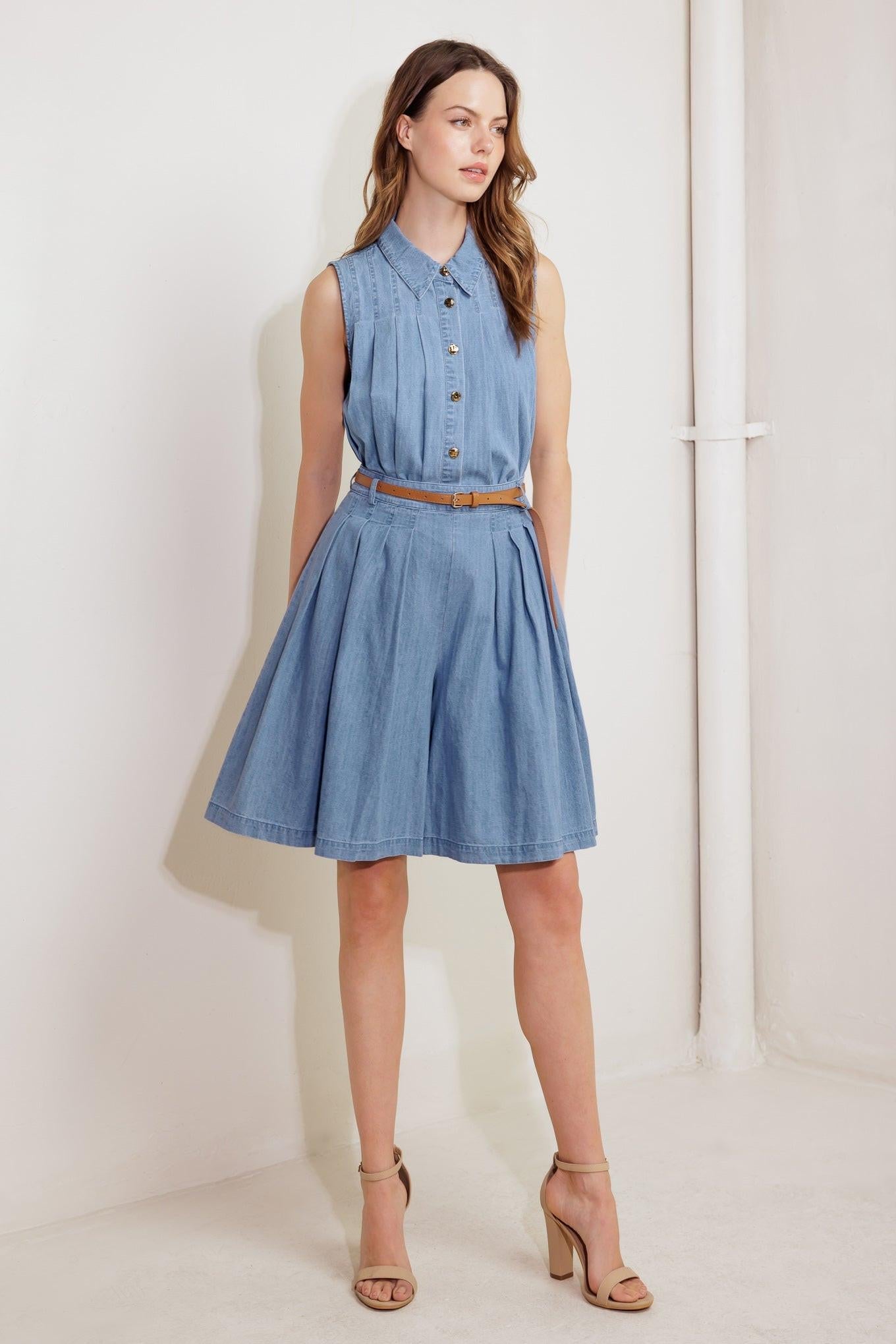 SERENITY HILL CHAMBRAY TOP - Glamourous Grace