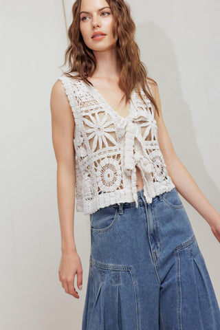COASTAL BREEZE CROCHET VEST AND PANT SET - Glamourous Grace