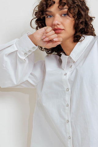 WHITE NOISE SOLID WOVEN TOP - Glamourous Grace