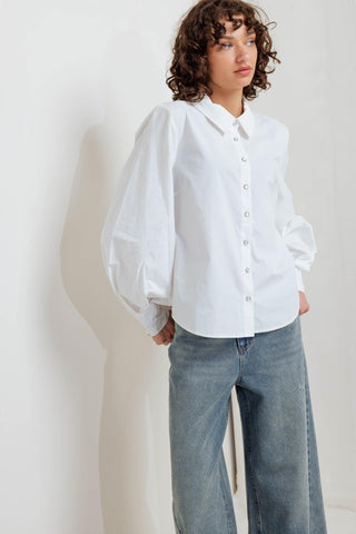 WHITE NOISE SOLID WOVEN TOP - Glamourous Grace