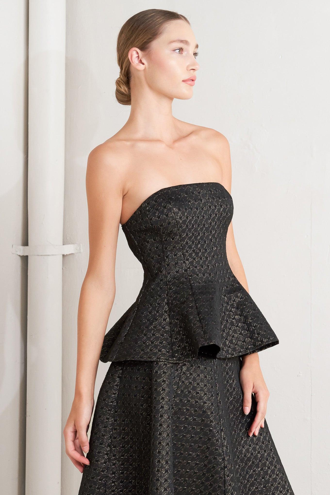 EVENING SCULPT METALLIC THREADED WOVEN TOP - Glamourous Grace