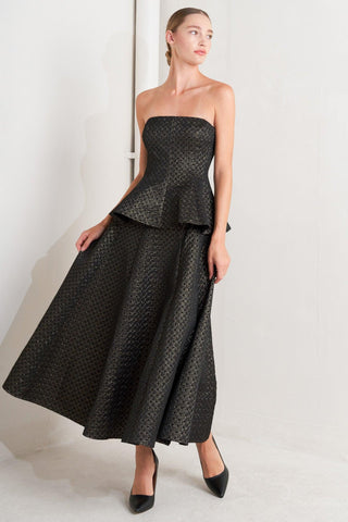 EVENING SCULPT METALLIC THREADED WOVEN TOP - Glamourous Grace