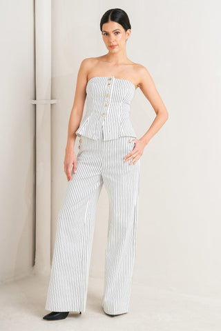 EFFORTLESS FORM STRIPE WOVEN TWILL TOP - Glamourous Grace