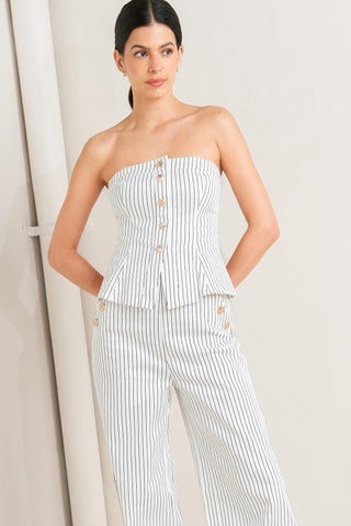 EFFORTLESS FORM STRIPE WOVEN TWILL TOP - Glamourous Grace
