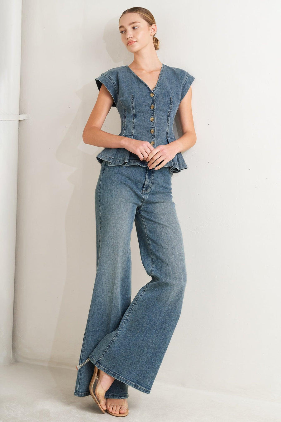 NO SECOND THOUGHT WASHED DENIM TOP - Glamourous Grace