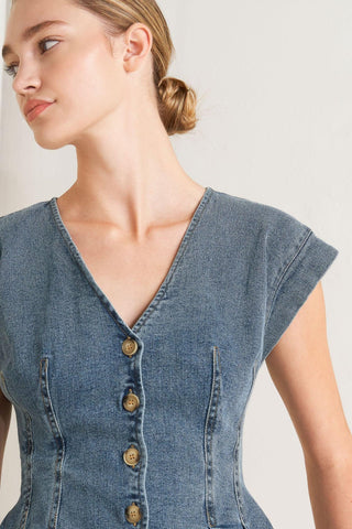 NO SECOND THOUGHT WASHED DENIM TOP - Glamourous Grace