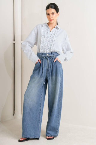 DAYLIGHT EDGE WOVEN TOP - Glamourous Grace