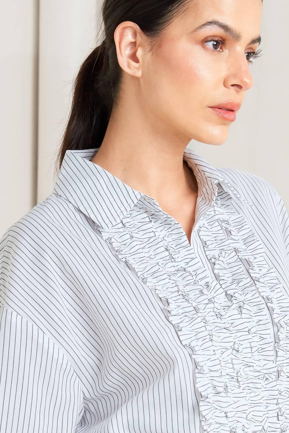 DAYLIGHT EDGE WOVEN TOP - Glamourous Grace
