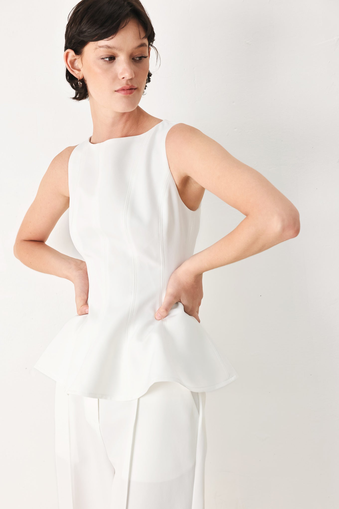 CRYSTAL BAY WOVEN TOP - Glamourous Grace
