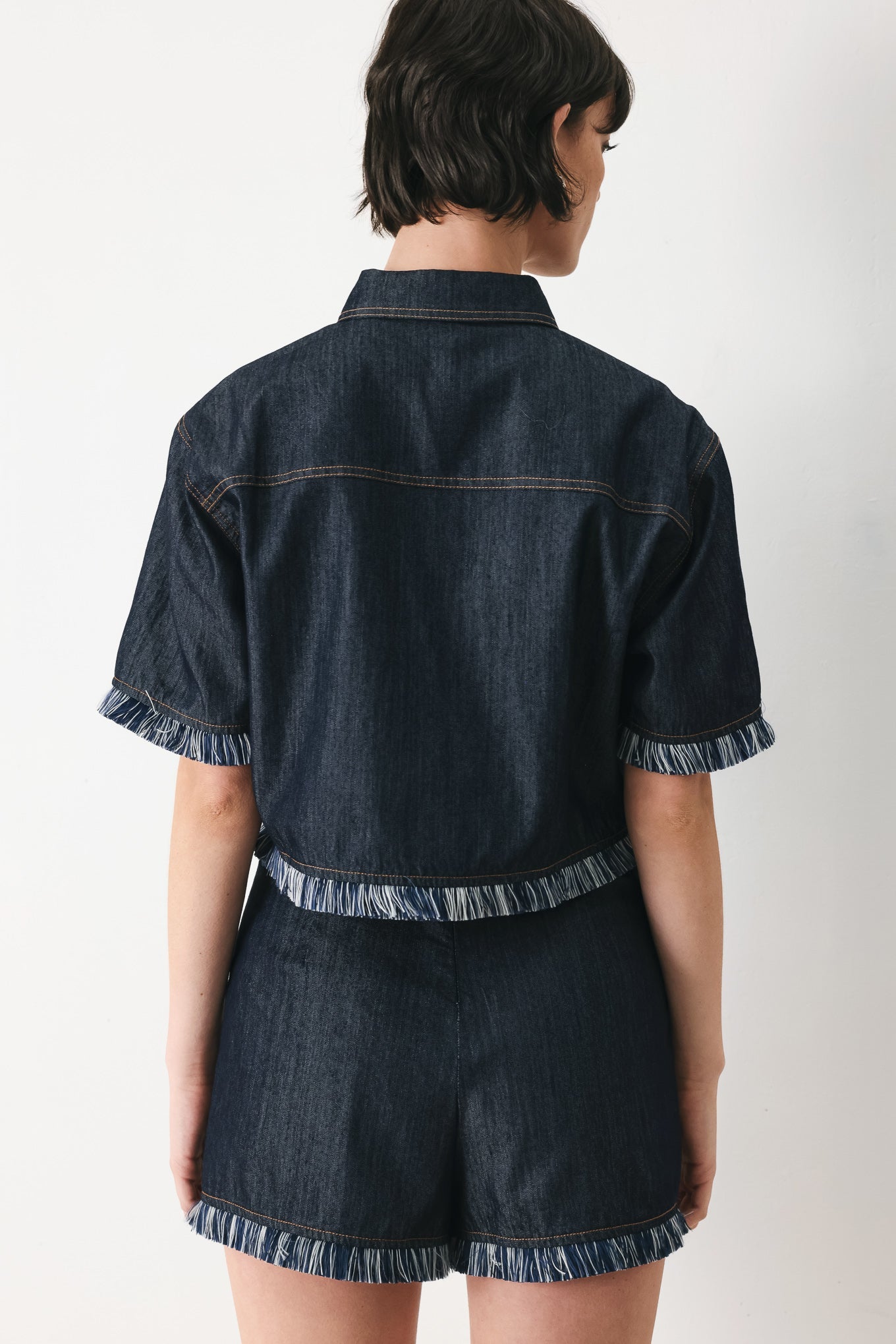 POWER SOFT WOVEN CROP JACKET - Glamourous Grace