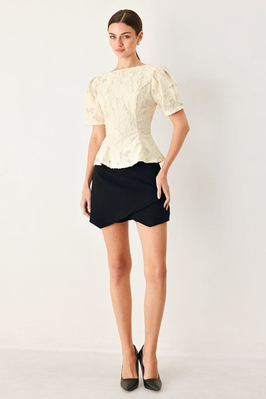 PRETTY BLOOM WOVEN JACQUARD TOP - Glamourous Grace