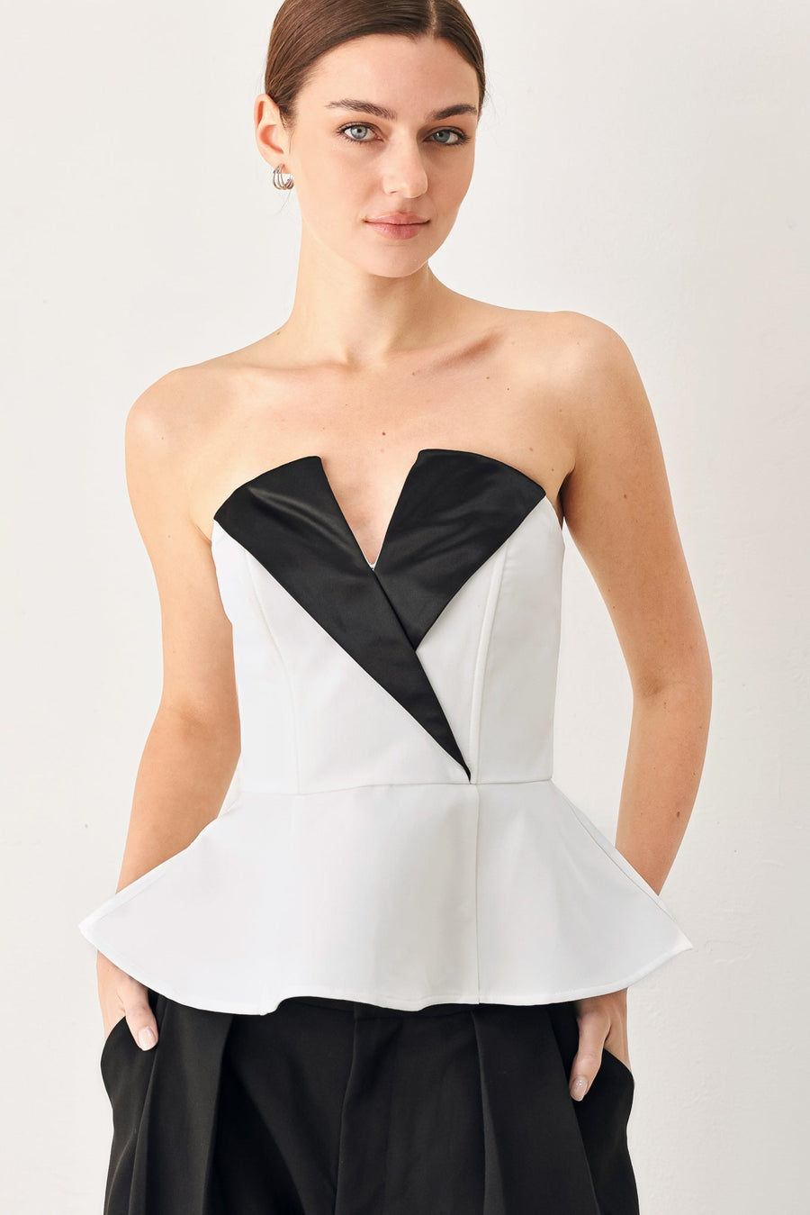 DRESS CODE WOVEN TUBE TOP - Glamourous Grace