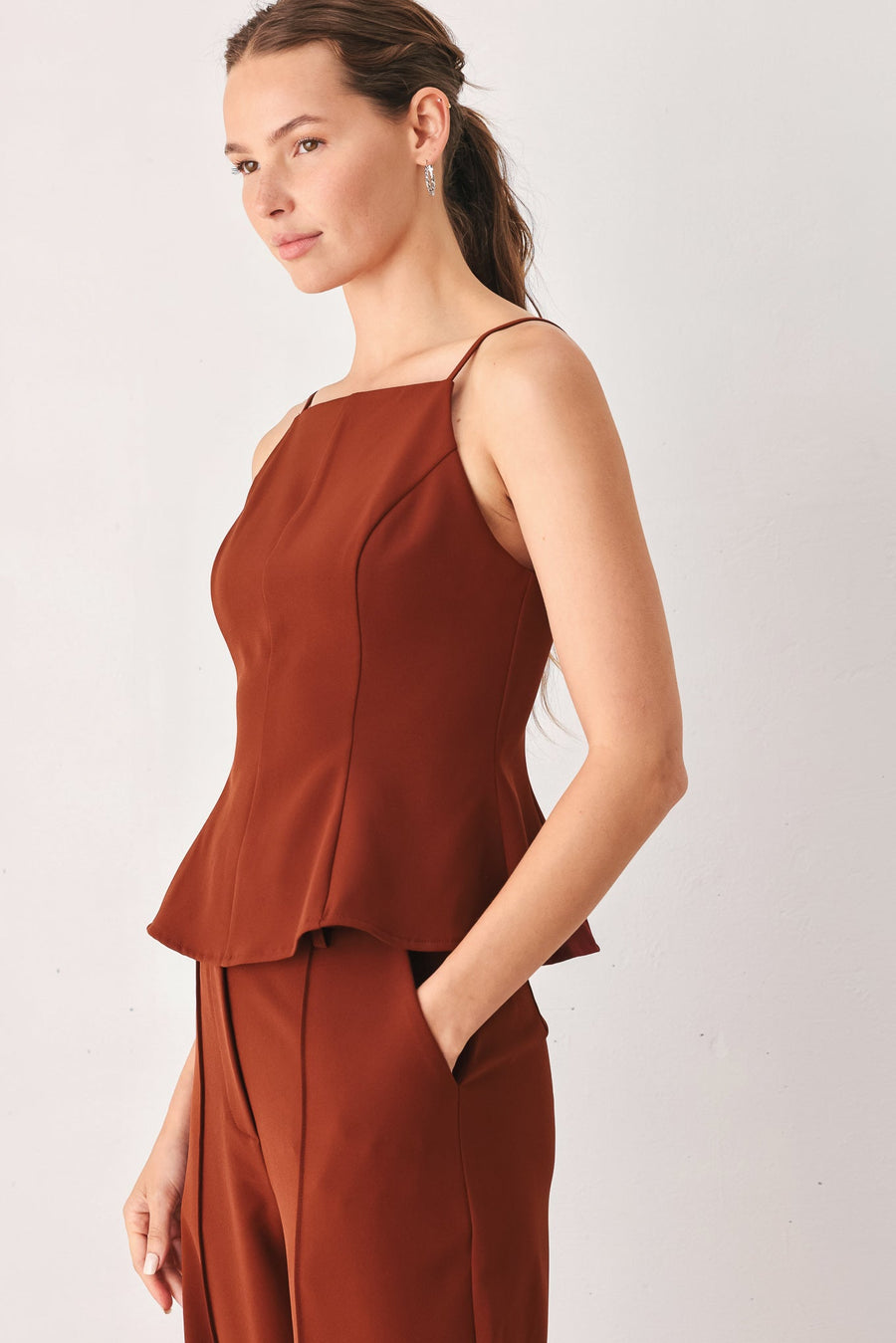 AUTUMN RUST FLOWY WOVEN TOP - Glamourous Grace