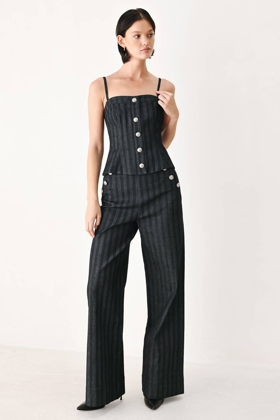 GRAPHITE CITY WOVEN TOP - Glamourous Grace