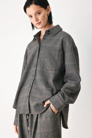 OFF THE CLOCK PLAID BUTTON DOWN TOP