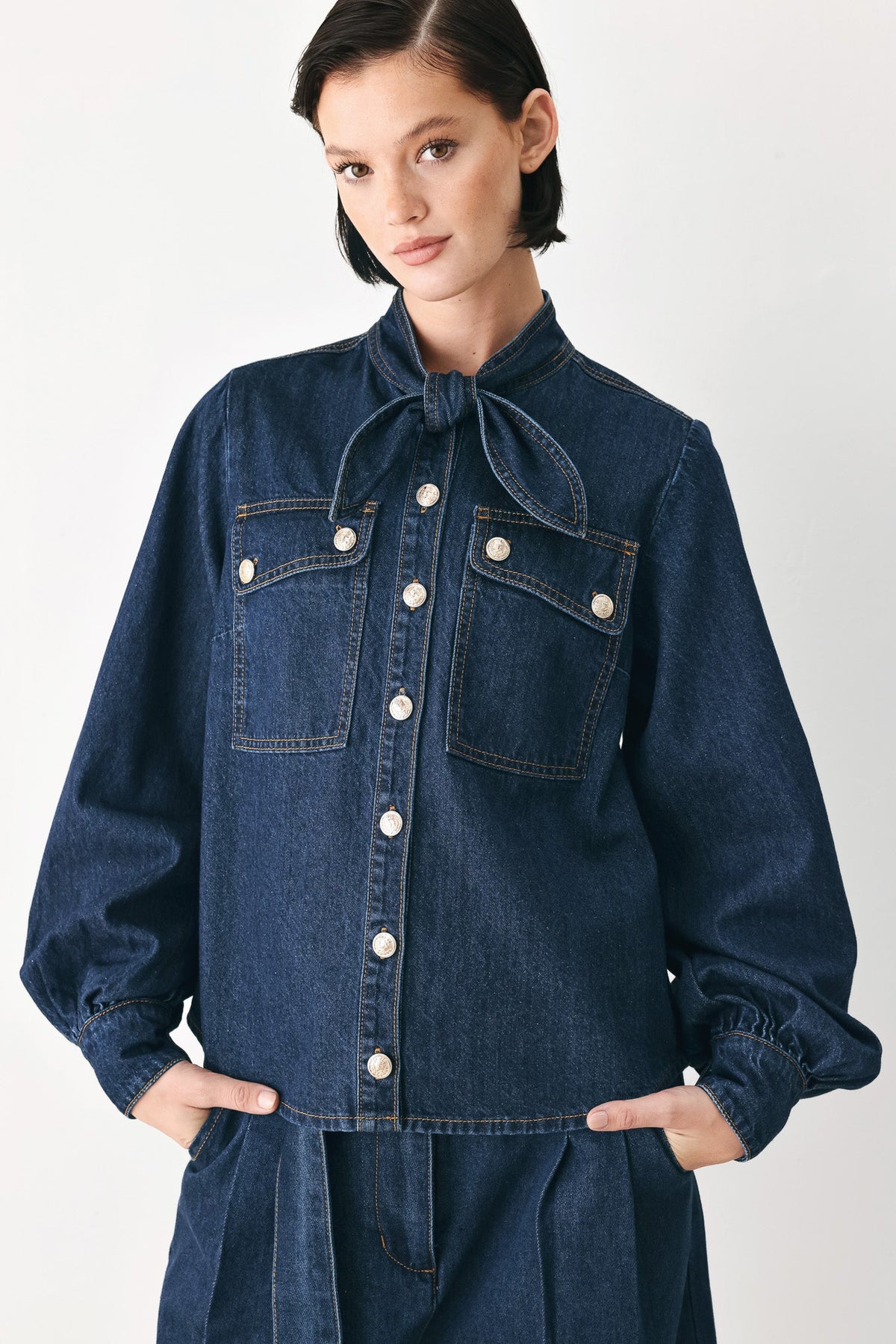 DEEP INDIGO MODERN MUSE DENIM TOP - Glamourous Grace