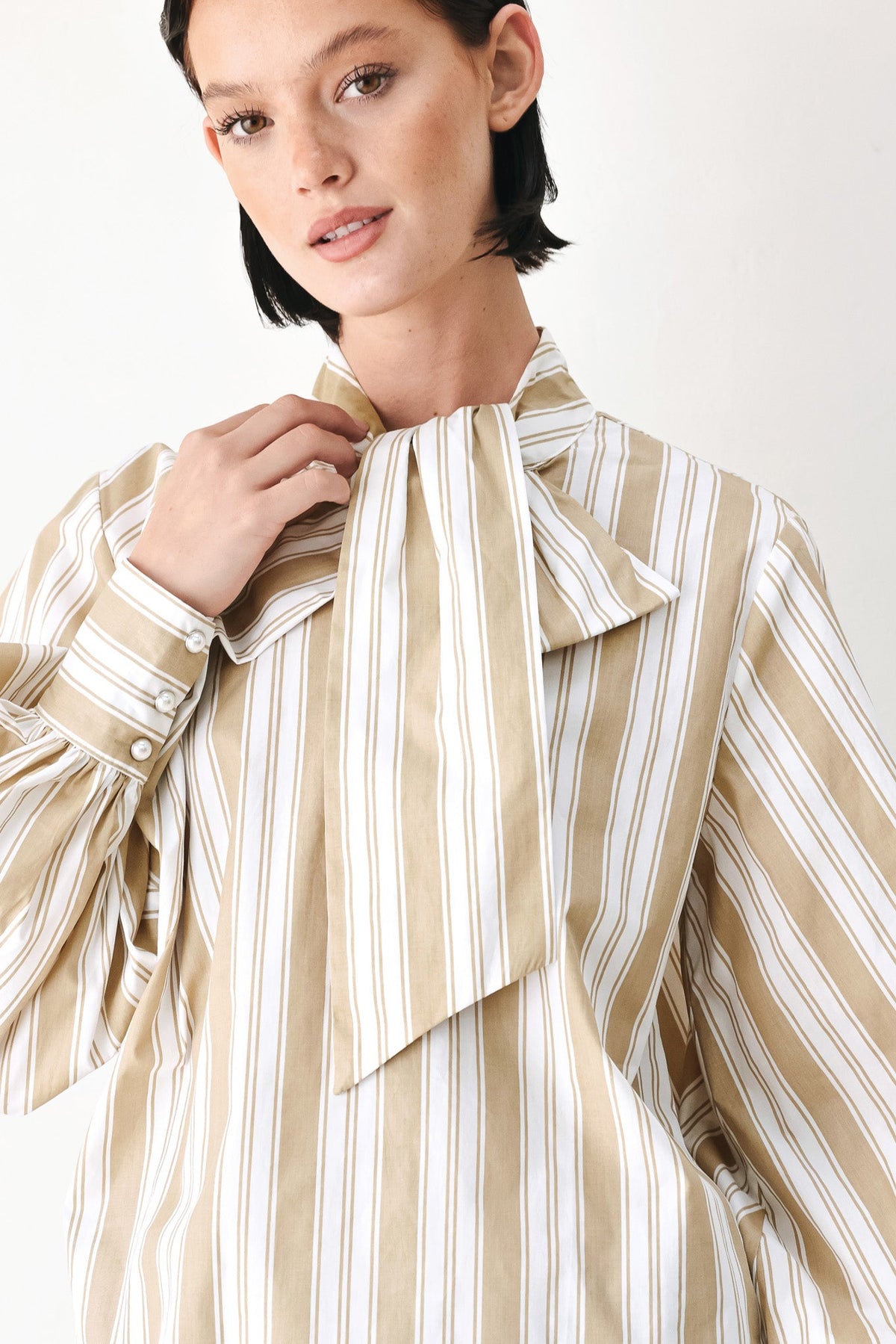 CHAMPAGNE STRIPE MUSE WOVEN TOP - Glamourous Grace