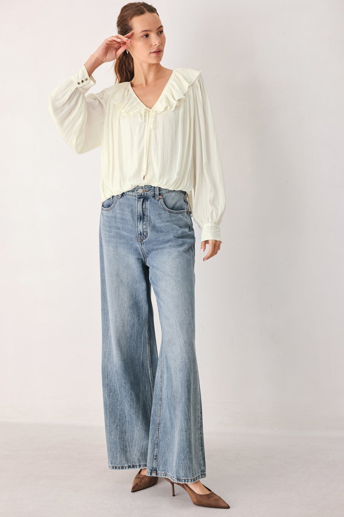 CLOUDRIFT IVORY WOVEN TOP - Glamourous Grace