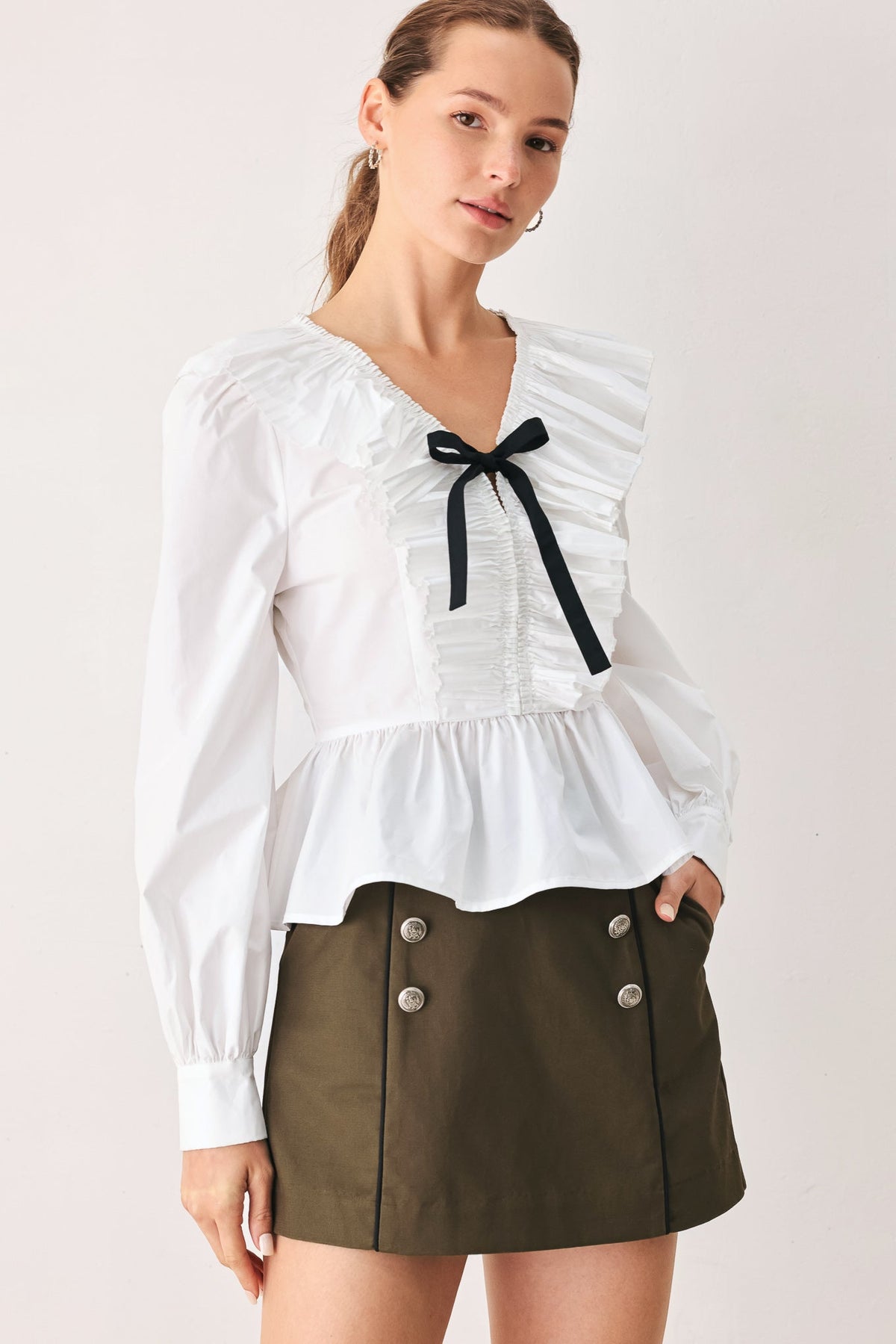 AMELIE PLEATED RUFFLE V-NECK WOVEN TOP - Glamourous Grace