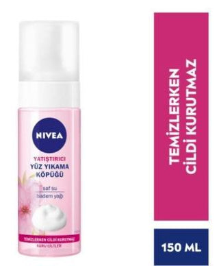 Nivea Soothing Face Wash Foam - Gentle Cleansing for Dry Skin, 5.07 fl oz - Glamourous Grace