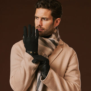 Fabrizio (black) – Tweed men's gloves with touchscreen capability and adjustable snap button - Glamourous Grace