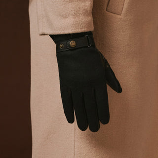 Fabrizio (black) – Tweed men's gloves with touchscreen capability and adjustable snap button - Glamourous Grace