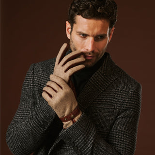 Fabrizio (brown) - Italian tweed men’s gloves with touchscreen capability and adjustable snap button - Glamourous Grace