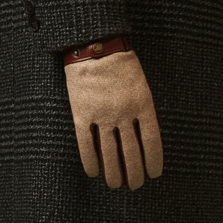 Fabrizio (brown) - Italian tweed men’s gloves with touchscreen capability and adjustable snap button - Glamourous Grace