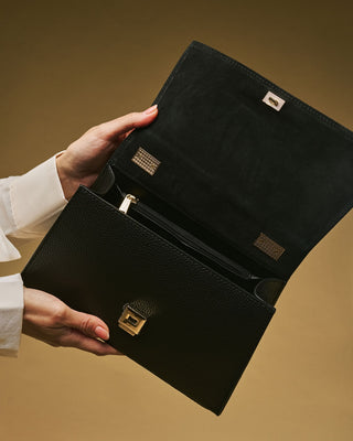 Federica (black) - Italian calf leather women's crossbody bag (with shoulder strap) - Glamourous Grace