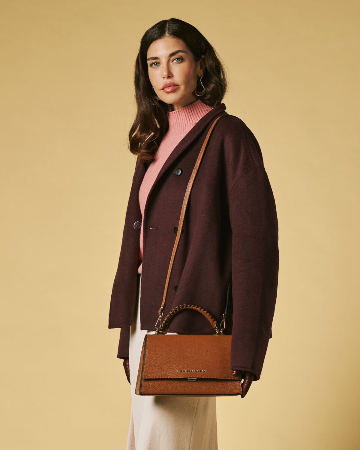 Federica (cognac) - Italian calf leather women's crossbody bag (with shoulder strap) - Glamourous Grace