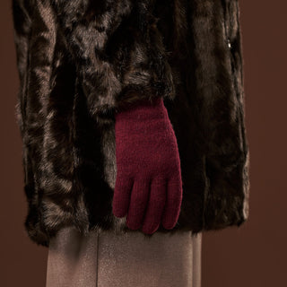 Florentina (red) - Handmade Italian knitted wool gloves with luxurious cashmere lining - Glamourous Grace