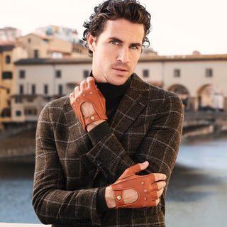Vincenzo (brown) - Fingerless Italian driving gloves made of American deerskin leather - Glamourous Grace
