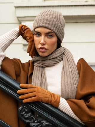 Milano (brown) - Italian 100% cashmere ribbed beanie (unisex) - Glamourous Grace