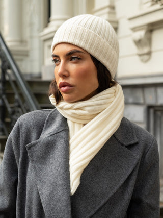 Milano (cream) - Italian 100% cashmere ribbed beanie (unisex) - Glamourous Grace