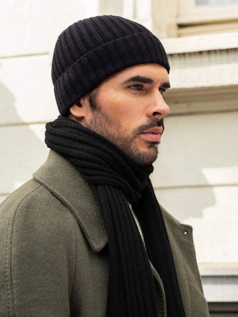 Milano (black) - Italian 100% cashmere ribbed beanie (unisex) - Glamourous Grace
