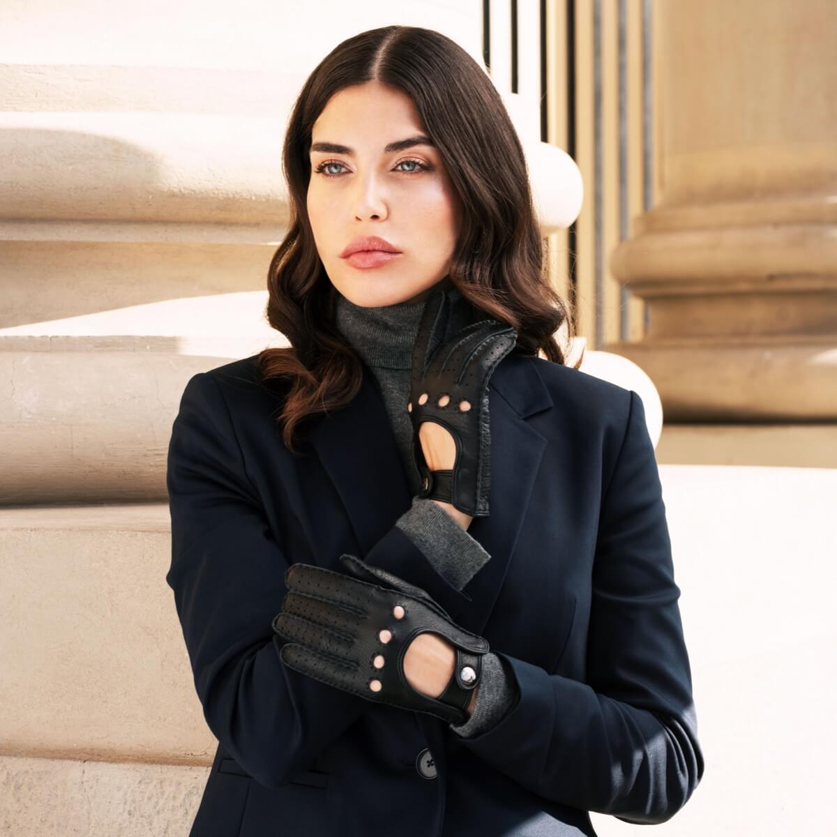 Maria (black) - Italian driving gloves made of American deerskin leather - Glamourous Grace
