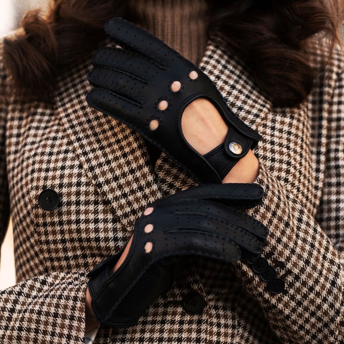 Maria (black) - Italian driving gloves made of American deerskin leather - Glamourous Grace