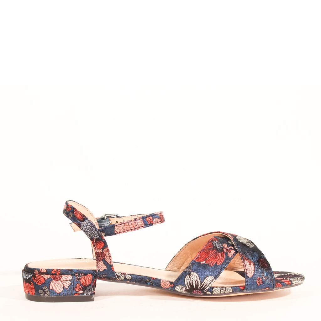 Geisha Floral Sandals - Glamourous Grace