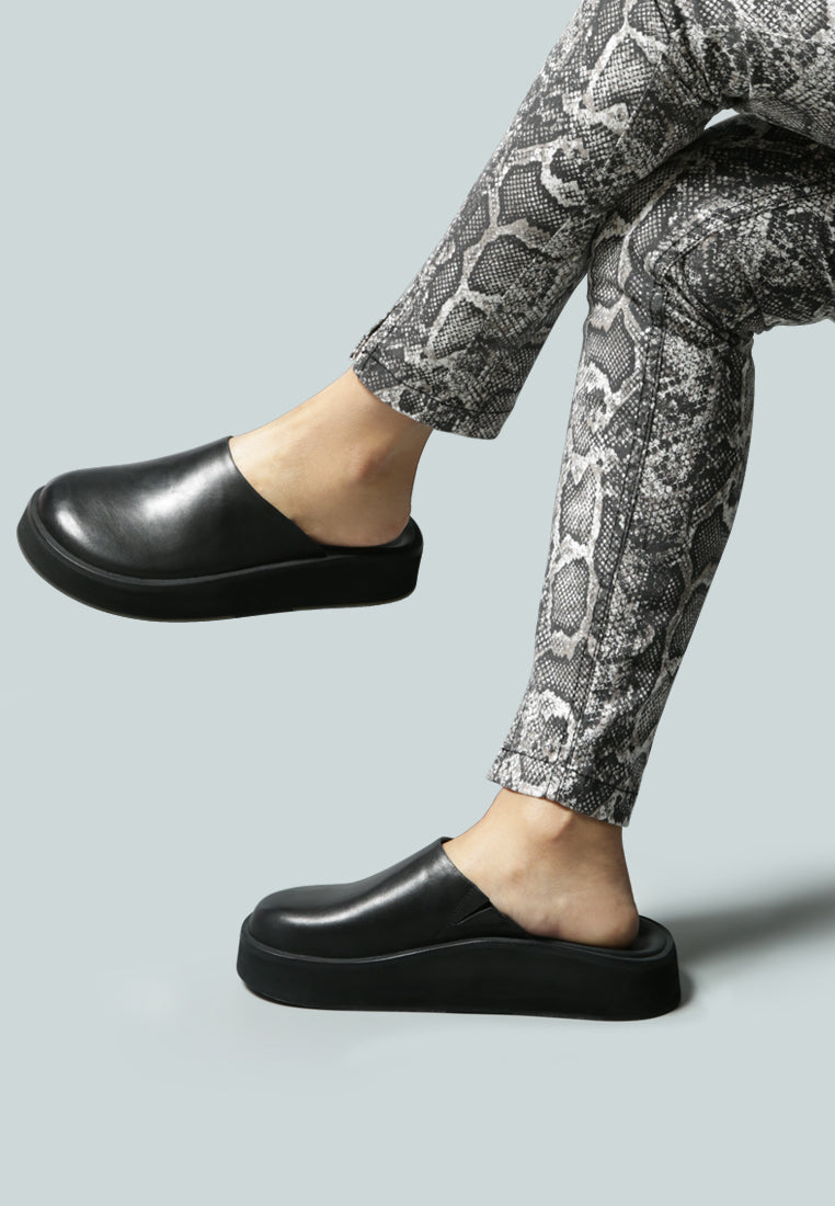 Givens Flatform Slip-On - Glamourous Grace