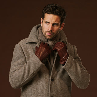 Giovanni (brown) - Classic Italian lambskin leather gloves with cashmere lining - Glamourous Grace
