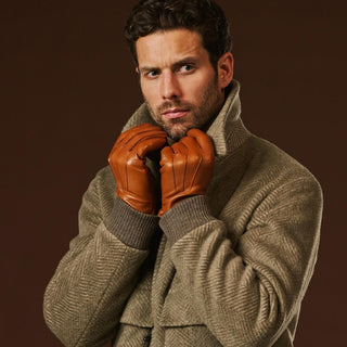 Giovanni (cognac) - Classic Italian lambskin leather gloves with cashmere lining - Glamourous Grace