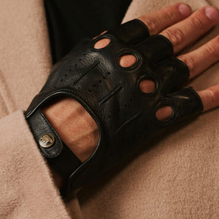Giuseppe (black) - Italian lambskin fingerless leather driving gloves - Glamourous Grace