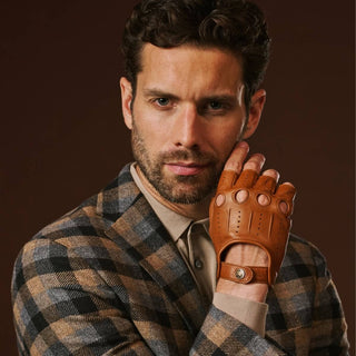 Giuseppe (cognac) - Italian lambskin fingerless leather driving gloves - Glamourous Grace