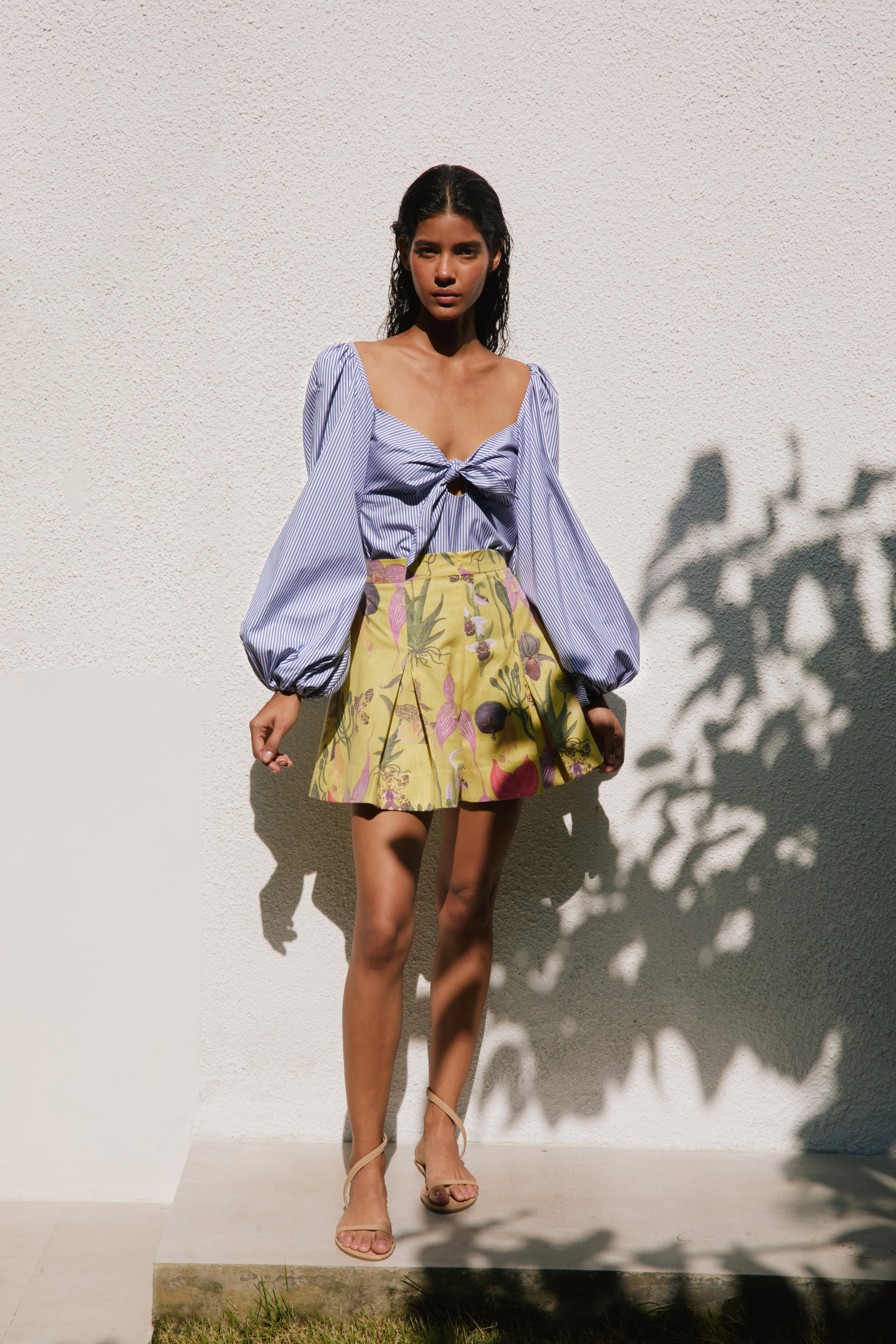PERLA SHORTS IN BOTANICA YELLOW PRINT - Glamourous Grace