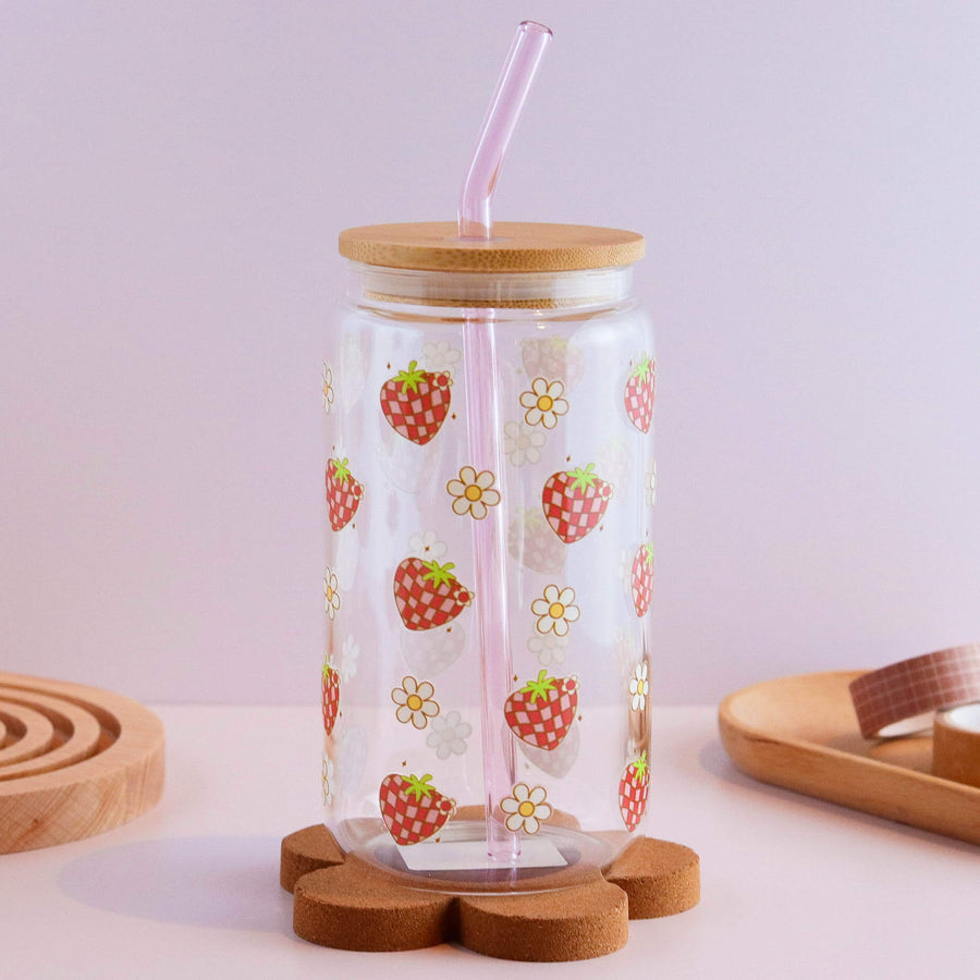 Groovy Strawberries and Daisies 16 oz Glass Cup Set