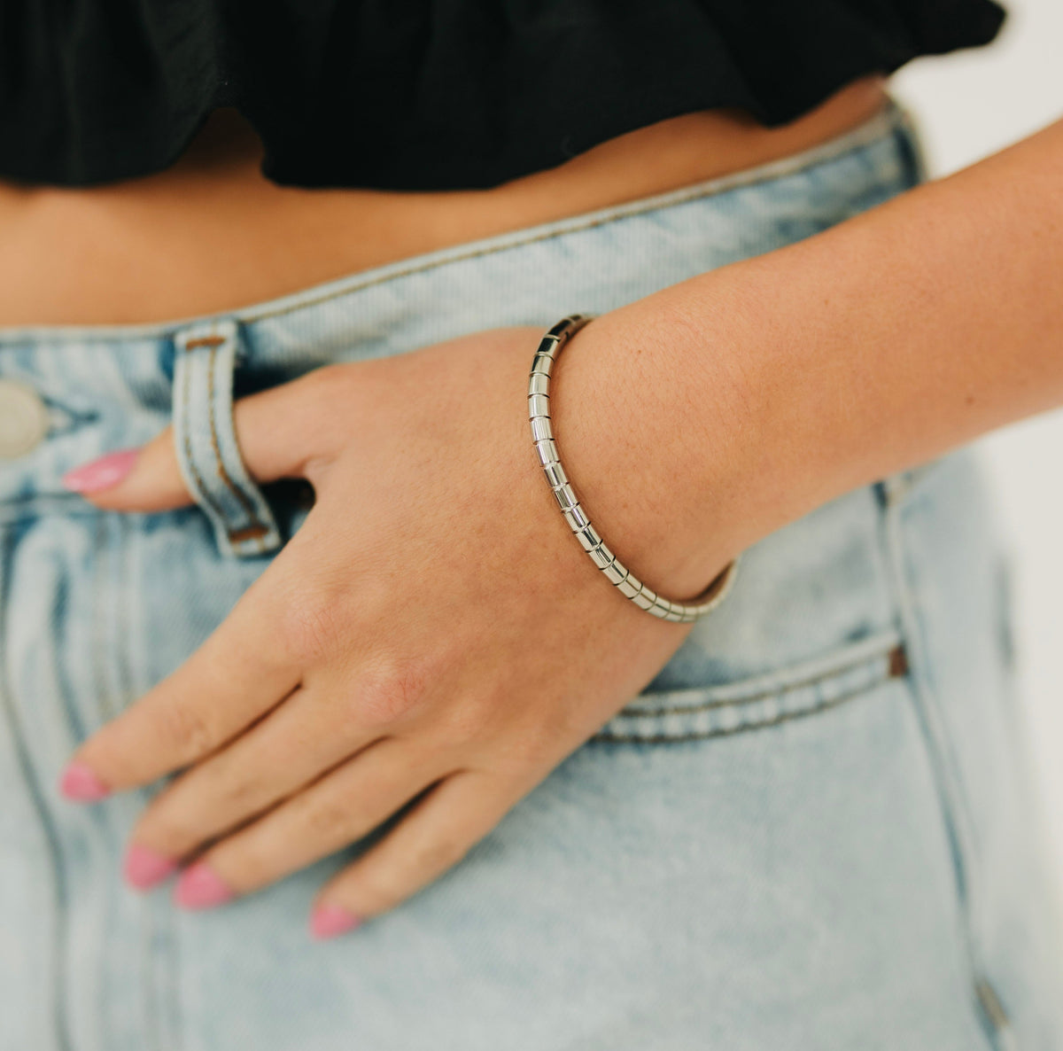 Harlow Hinged Bangle Bracelet - WATERPROOF - Glamourous Grace