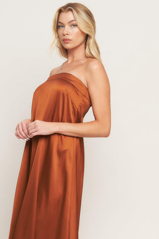 FROSTY ELEGANCE WOVEN MIDI DRESS - Glamourous Grace
