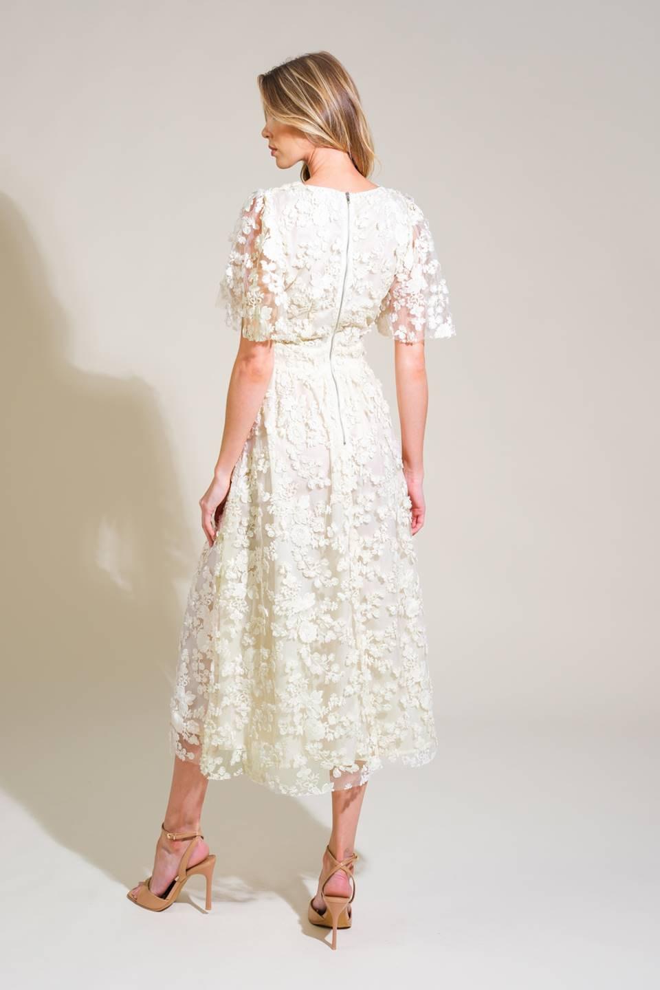 DREAMY BLOSSOM WOVEN LACE MIDI DRESS - Glamourous Grace