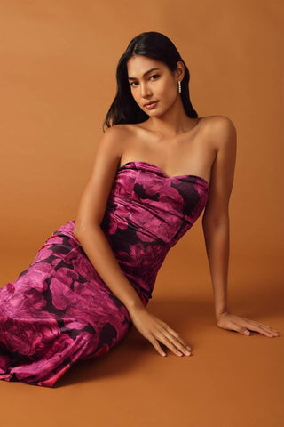 FALLING INTO PLACE VELVET MAXI DRESS - Glamourous Grace