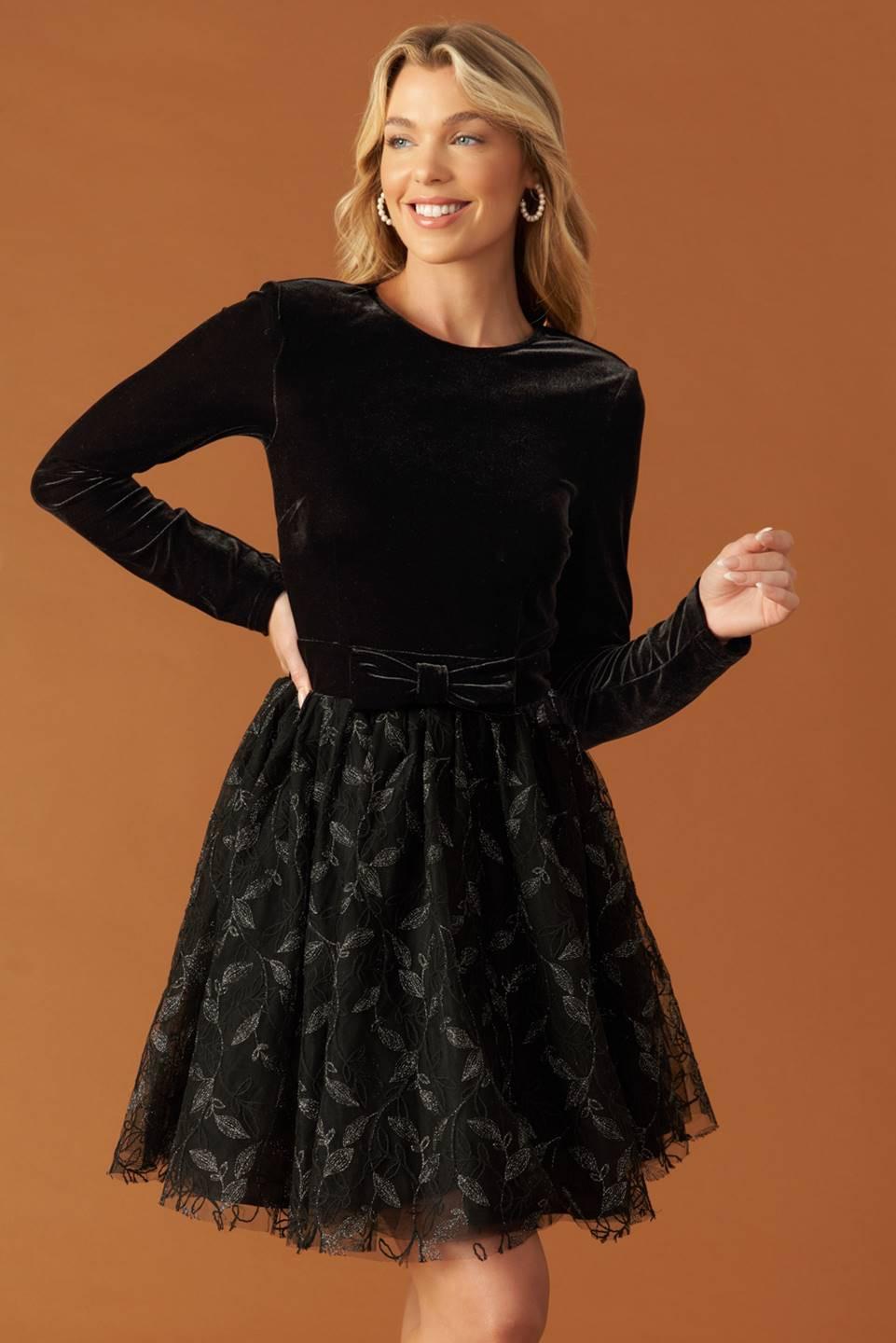 CAFÉ CONVERSATION WOVEN MINI DRESS - Glamourous Grace